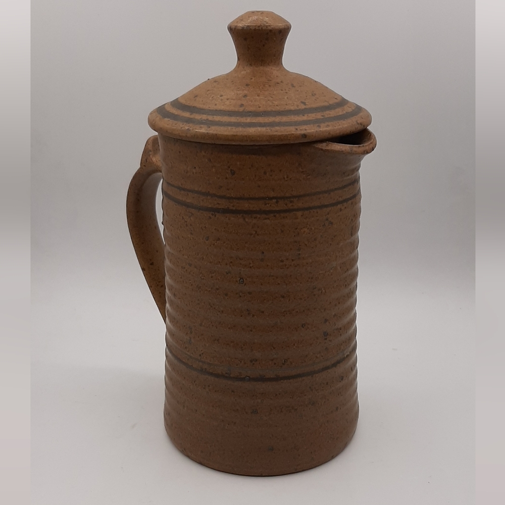 Vintage Art Studio Hand Turned Pottery Pitcher Black Speckled & Trim Signed - Picture 5 of 10